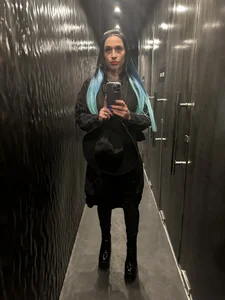 Mona_daAbout me…图片 5