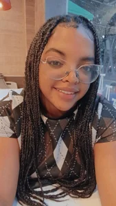 conielaurenth Hey hey Pic 3