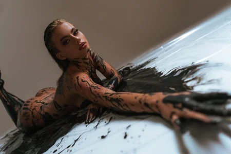 Mily_Vermont Slime on Me 🖤🤍 Poză 9