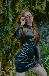 Emily_Less - Nature and natural Emily🌿 Albümünde 4 Seks Fotoğrafı