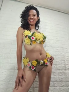 Jazlin_ a little more of me รูป  3