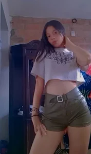 Sophia_loving Public Pic 3