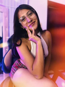 Sweett_liia_ "I will venture into your body and make every corner of pleasure my own." 😈🤍 사진 3