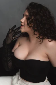 Ariella_Sol new photo shoot Immagine  4