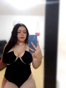 Cute_Angell_ Public Pic 3