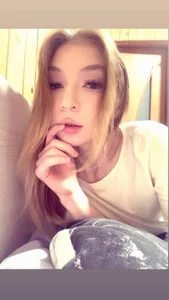 Shy_Emilyy Public  снимка