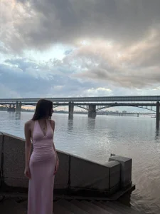 Golden__Whisper How do you like me in a tight dress?) Kuva 3