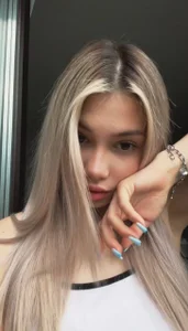 lilisstar serious lady Pic