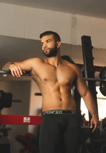 MarkHazzeのAt Gymの 4枚の写真