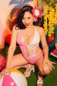 Esmerald_1111 Sexy Summer ⛱️​⛱️​ Pic