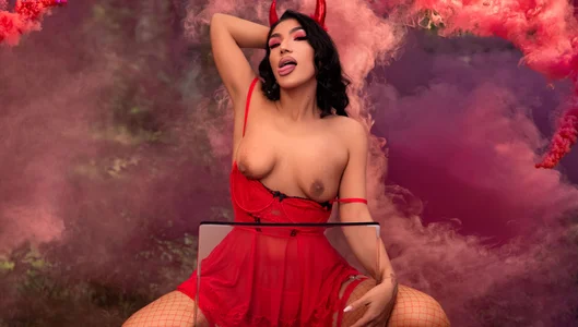 Bella_Jonnes Hell is hotter Poză 3