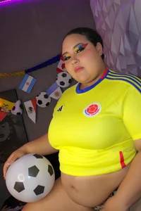 Hurrem_Math: Hot Colombian girl ( 3 фото)