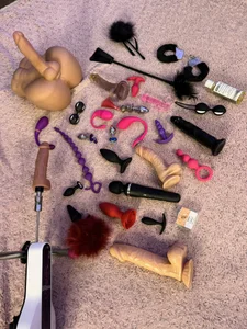 PatriciaSpice Should i GET more TOY'S ? 😈 Pic