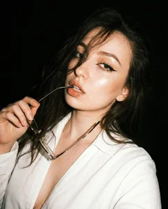 twotantrictouch: Public ( 3 фото)