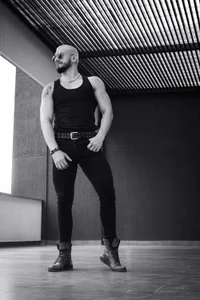 castle_87 BLONDE & BLACK Foto 6