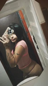 Zoe-WilliamsのMia ♡🫣😏の枚の写真