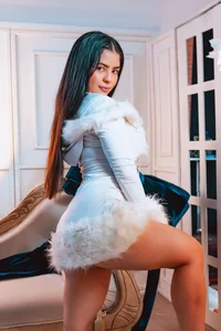 Layla_Breezee LET'S LIVE THIS CHRISTMAS 2025 TOGETHER Hình 2