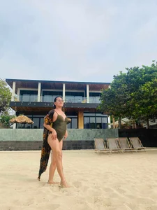 Absolutelyselfsucker SUMMER IN THE BEACH Pic 2