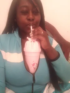 _kanela_andersonの❤の 2枚の写真