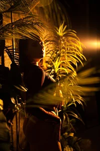 Di_na_Bell photo in tropical shower Pic 4