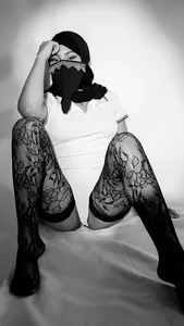 Anbar_fenix black & white Foto 4