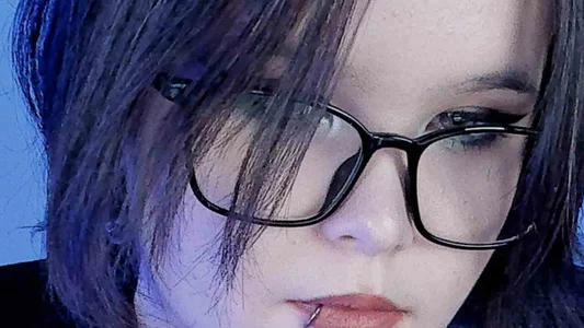 Elainebeness office siren Pic 7