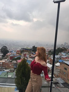 sher-- Tell me your fav day 💯✨️  6 снимка