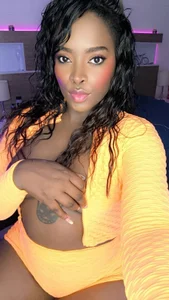 KAROL-SCOTT: Yellow is the new black ✨ ( 3 фото)