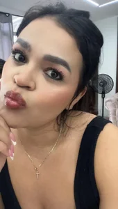 Julieta_Vegah Public Hình