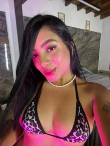 Estefy_gomez09 😍Your favorite fantasy starts with me😍 Pic 2