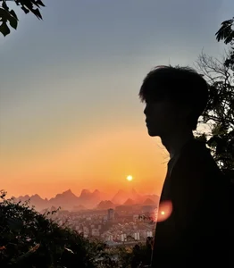 SUNNY_BOY Public Poză 2