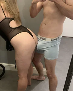 naughtycoupl98: Public ( 2 фото)