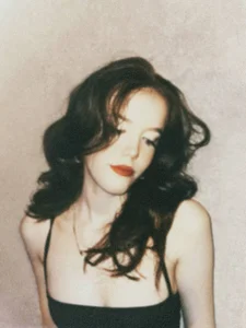 Public od kaya_scodelario1  5 snímek