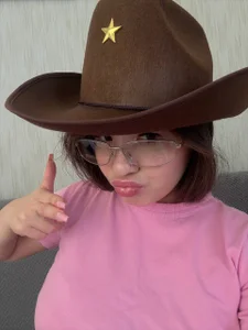 RebekahEiflerのcowgirlの 2枚の写真