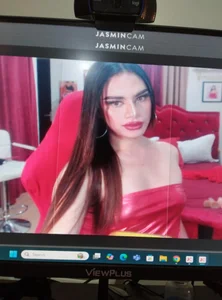 RebeccaTs "Red is my color, confidence is my game" 圖片 6