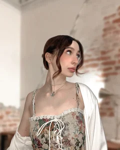 MarieKarma Lady of the city Pic 2