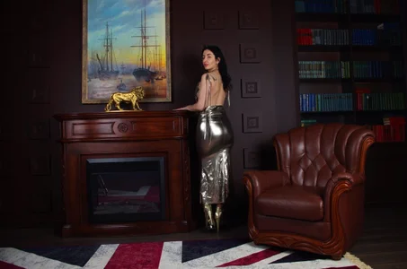 Afina_Donna Public Pic 7