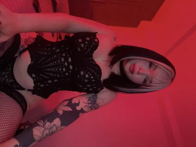 MegganneWalker Uh🖤🌚 . fénykép