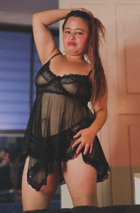 Alana_Petite_ Public Pic