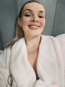 Moni_Charm muahh Sex fotek 4