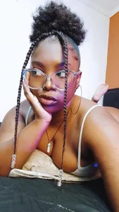 Bonnie_ada12 hey bonnie 🐰🥵💦 Foto 2