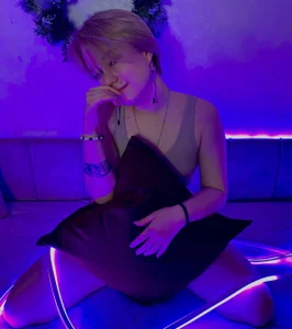 Ellie_Heavenly Neon vibe Pic 6