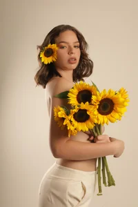 Zdjęcia Niicoleta Golden Blossoms 🌻 with Sunlit Desire ✨:  5