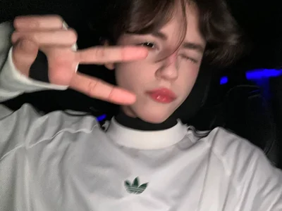 b0y_fantasy Public Gambar