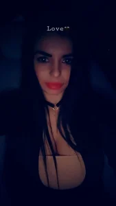 juliahayessxx in my car Pic