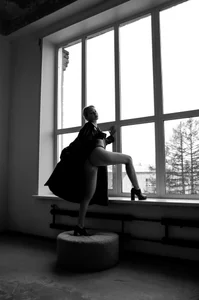 Tracy-Taylor focus your gaze on me :) Pic 2