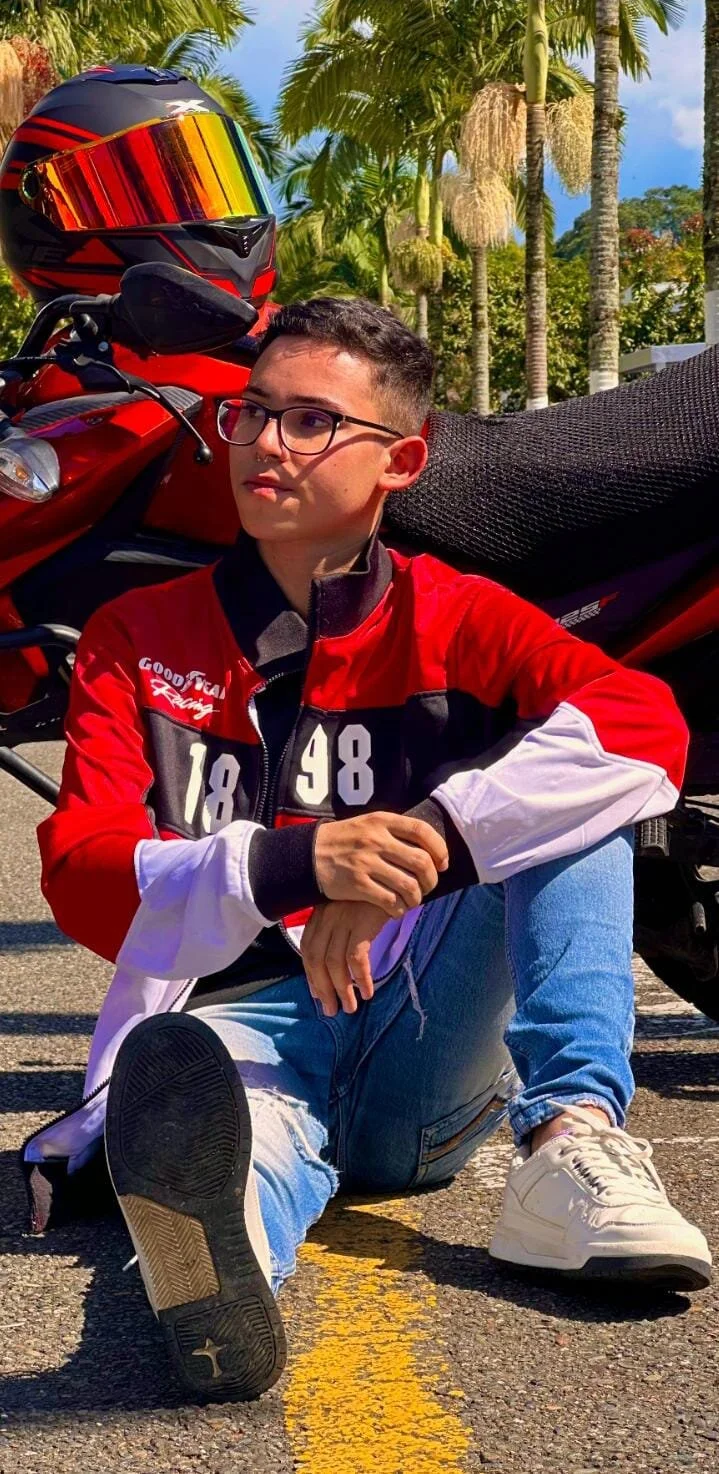 Dannyswiftt Právě oblíbené foto 4165