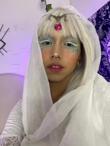 Raven_Witch_: A White Witch ( 2 фото)