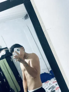 liam_cross: 👌🏻 ( 2 фото)