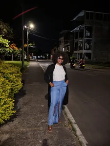 aixhaebonysex Aixha On the street Foto 2